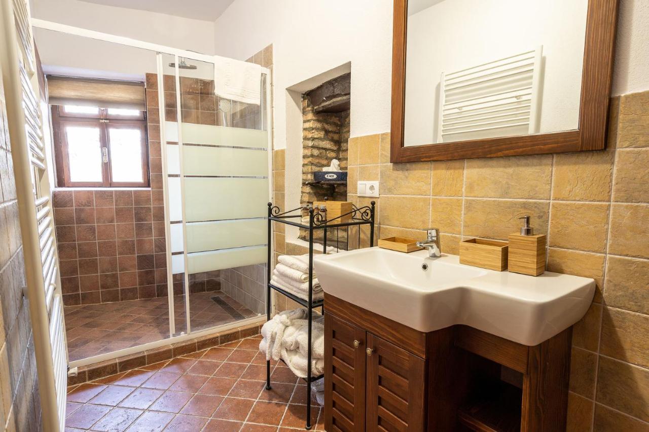 Casa Schmidt Hotel Crit Bagian luar foto