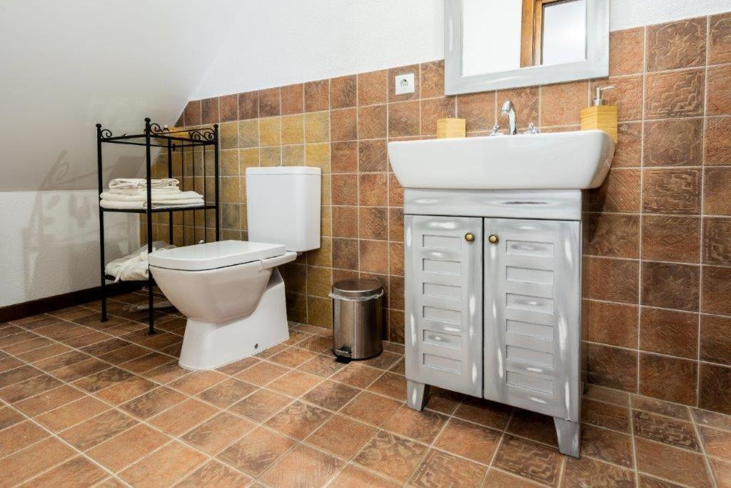 Casa Schmidt Hotel Crit Bagian luar foto